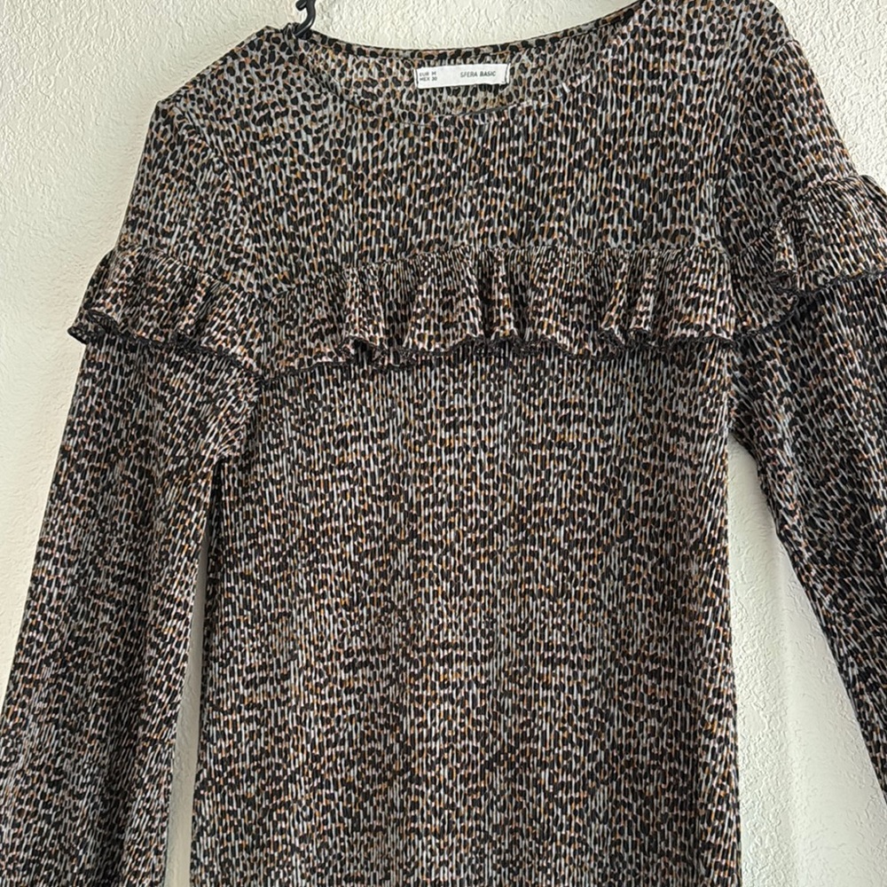 SFERA Gray Tiered Ruffled Long Sleeve Dress Size M - Picture 3 of 10